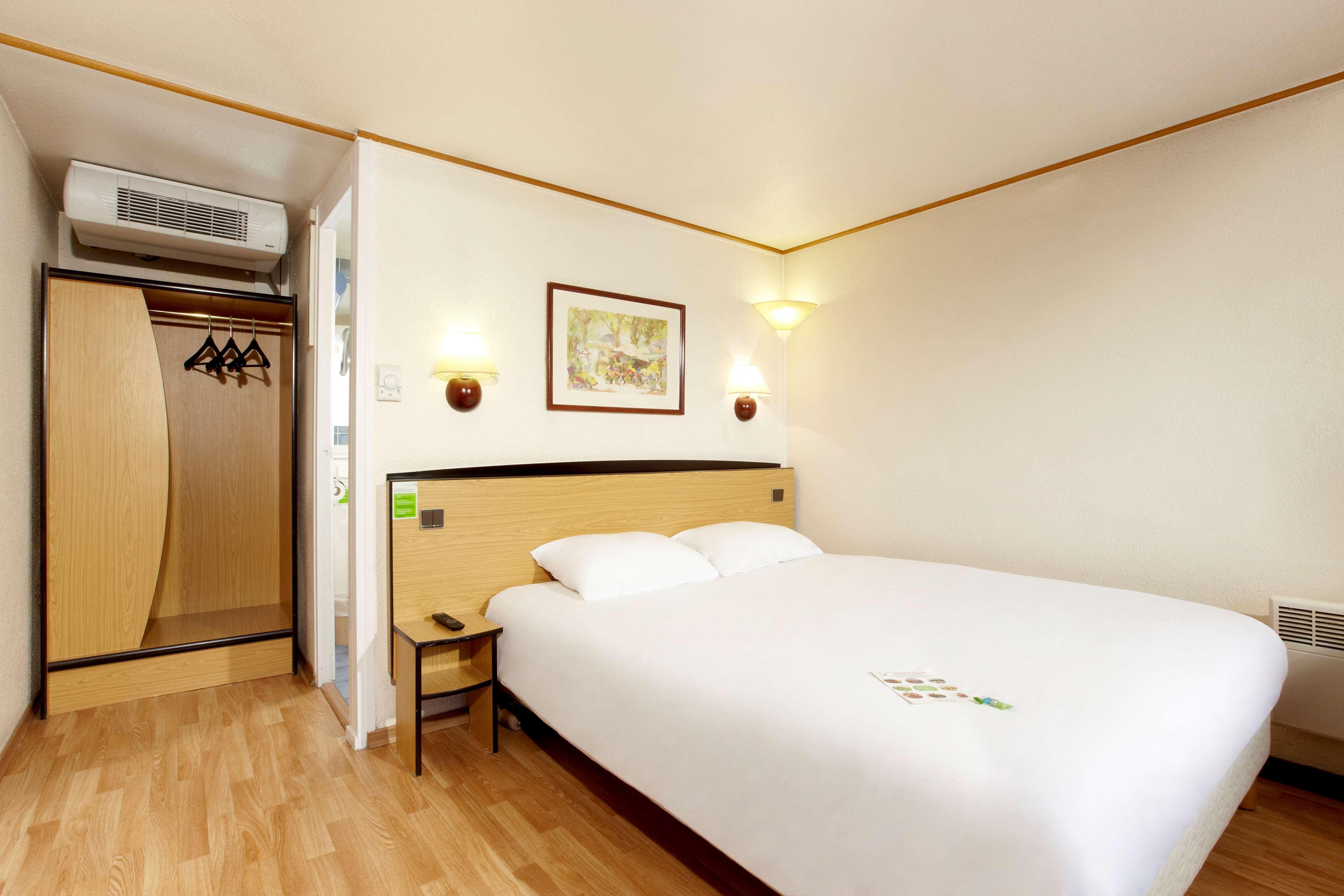 Campanile Dunkerque Est - Armbouts-Cappel Hotel Buitenkant foto