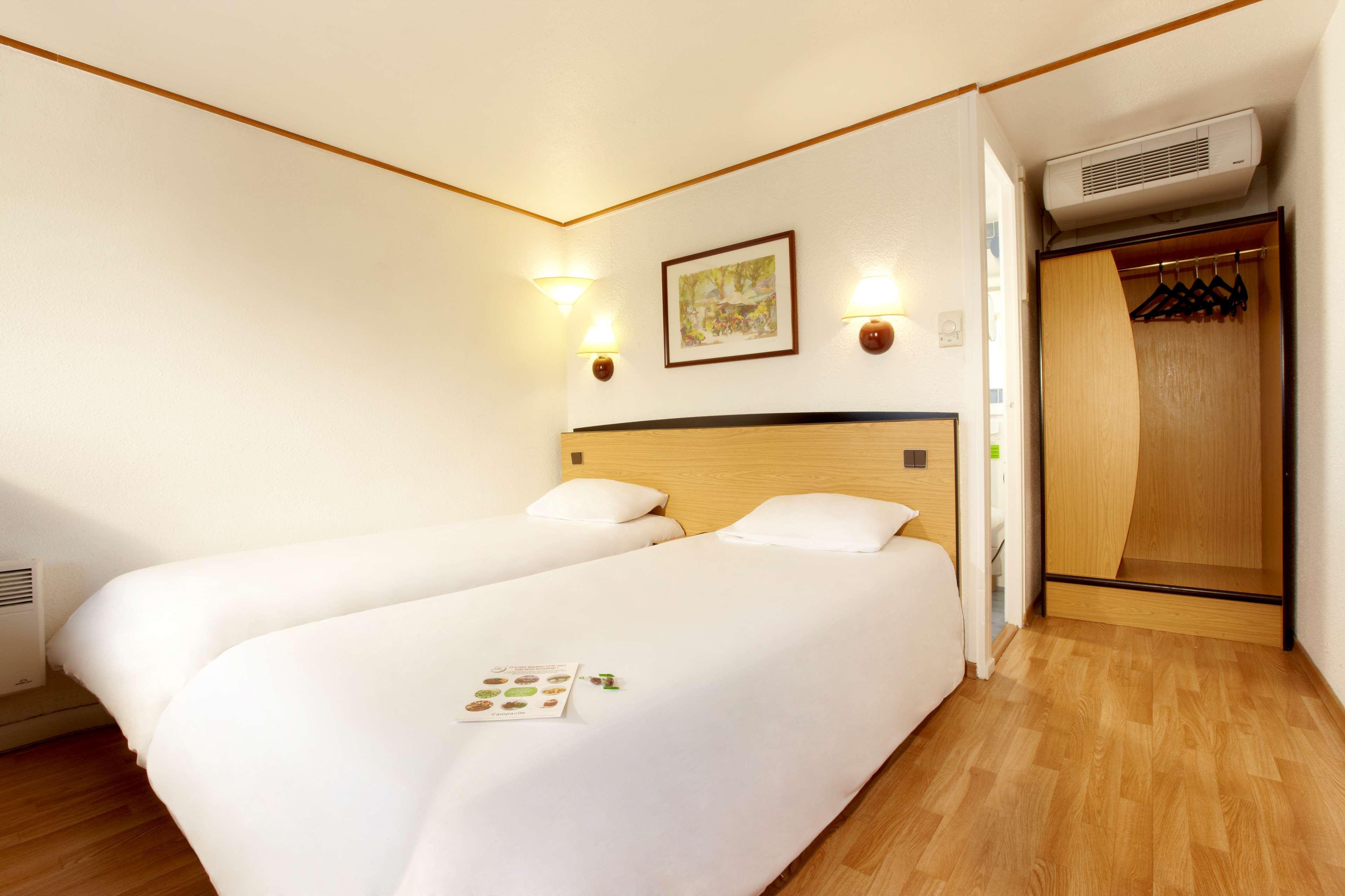 Campanile Dunkerque Est - Armbouts-Cappel Hotel Buitenkant foto